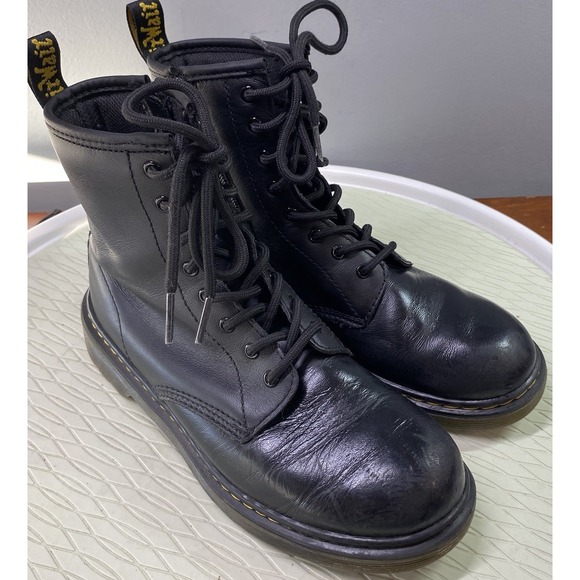 Dr. Martens Shoes - Dr Doc Martens Black Boot‎ Leather Combat Punk Biker Youth 4UK-Women 6US-Men 5US